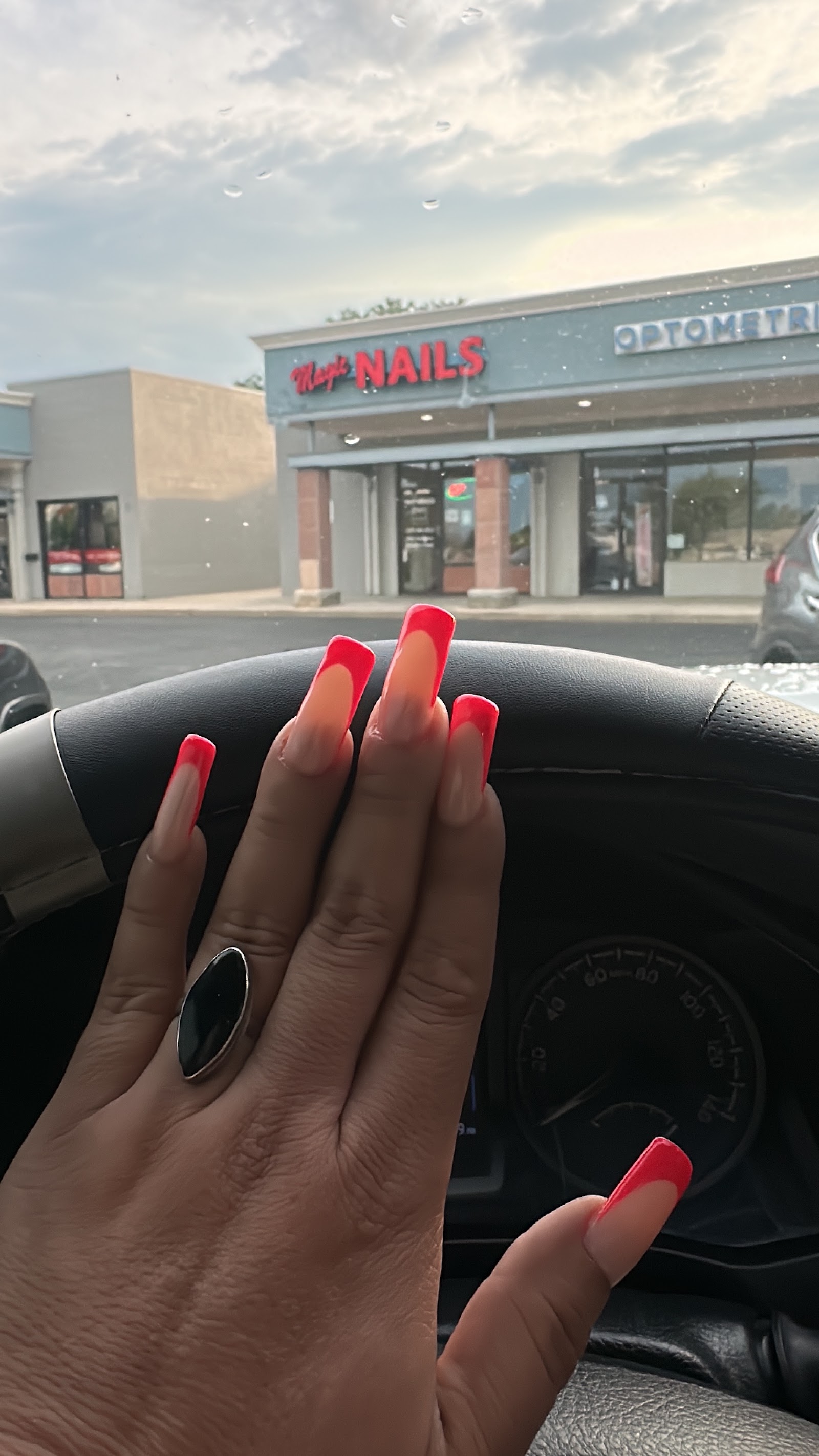 Magic Nails nail photo 2
